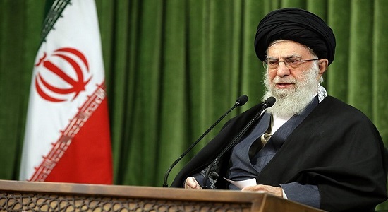 دو استفتا از آیت الله خامنه ای درباره نحوه جبران غیبت و تغییر نیت نماز