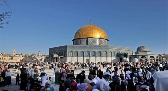 شرکت ۲۰ هزار نفر در نماز‌جمعه مسجدالاقصی/ فلسطینیان میدان دفاع را ترک نمی‌کنند