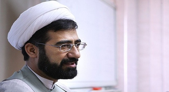 کیفیت ارتباط با خدا چگونه است؟/باید نماز را عاشقانه خواند