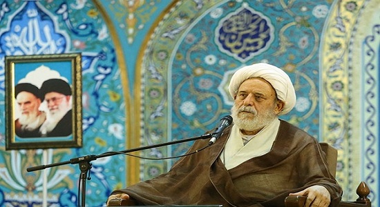 نماز شب انسان را در دنیا از خطر و در آخرت از عذاب در امان نگه می دارد