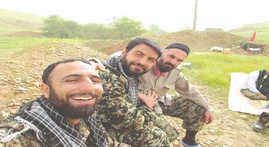 این شهید مدافع حرم پشت بی‌سیم اذان گفت تا نمازصبح رزمندگان قضا نشود