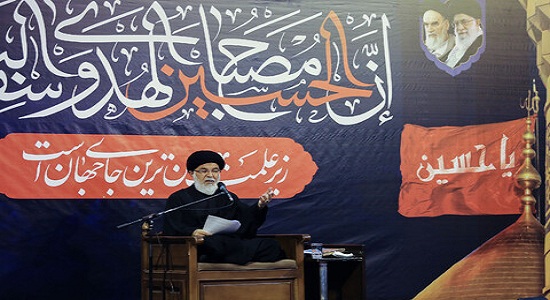 جبهه کفر به دنبال محو یاد خدا از زمین است