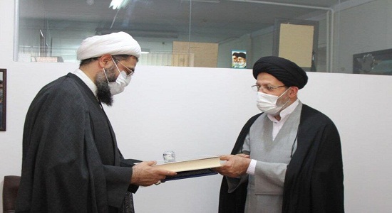 تقدیر استاد قرائتی از امام جمعه همدان