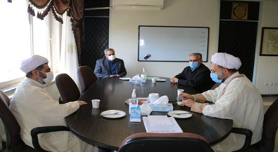 از اداراتی که رتبه برتر نمازی را کسب کردند، تجلیل شد