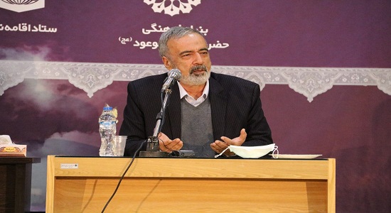 نماز با خطر کاهلی و مهدویت با خطر انحراف مواجه است