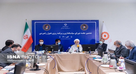نماز مفاسد اجتماعی را کم می کند و ارتباط انسان با خدا را به خوبی برقرار می سازد