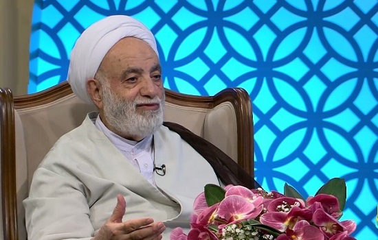 خاطره حجت الاسلام و المسلمین قرائتی از دو استاد دانشگاه درباره شگفتی‌های نماز