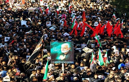 مبادا کار کردن باعث به تأخیر افتادن نماز شود و به نماز اول وقت توجه نشود.