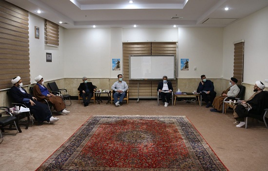 نشست هم اندیشی جذاب سازی و تقویت برنامه های فرهنگی و آموزشی ستاد اقامه نماز برگزار شد