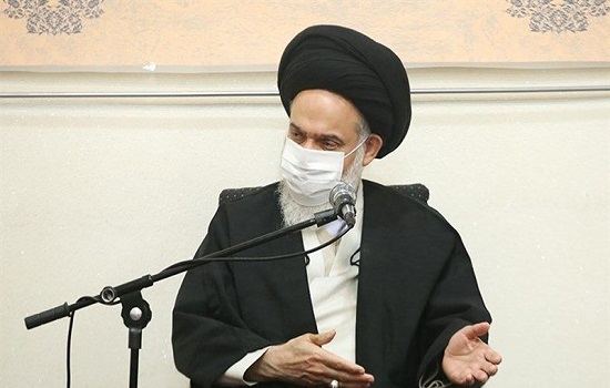 ترویج فرهنگ نماز در جامعه به دور از افراط و تفریط و سلیقه‌های شخصی باشد