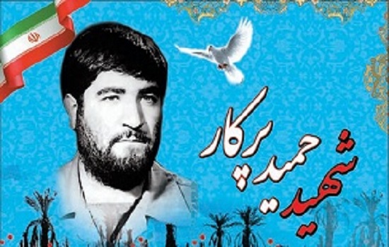 شهیدی که روی خاک نماز می‌خواند