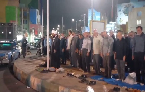 حضور نمازگزاران در محل اغتشاشات شهر قدس