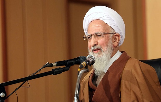 آیت الله جوادی آملی؛ راه جبران عدم حضور قلب در نماز