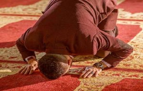 پایان نامه؛ بررسی مسائل فقهی قرائت نماز