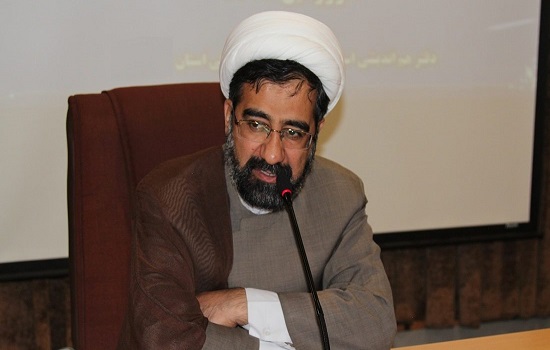 کارگاه «شیوه‌های دعوت دانش آموزان به نماز» برگزار شد