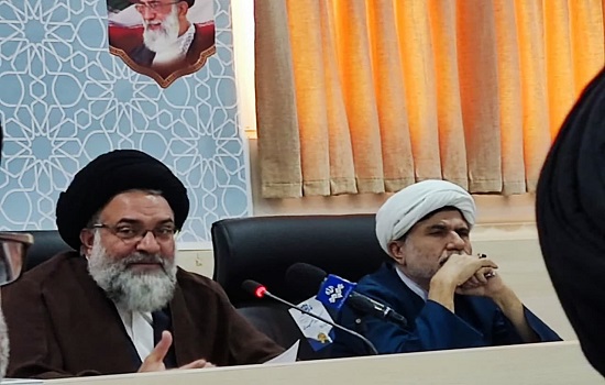مسئول یا مدیرکل نباید نسبت به قوانین شرعی و نماز بی توجه باشد
