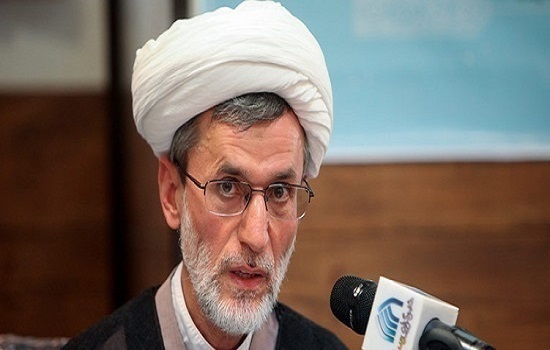 حجت الاسلام ساجدی؛ آثار نماز - تقویت روحیه انجسام و همبستگی اجتماعی (1)