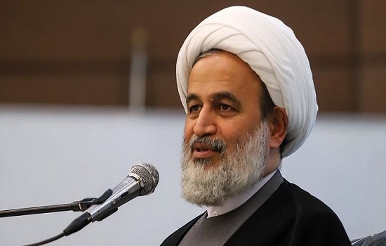 حجت الاسلام پناهیان؛ چرا بچه هایمان نماز نمی خوانند؟