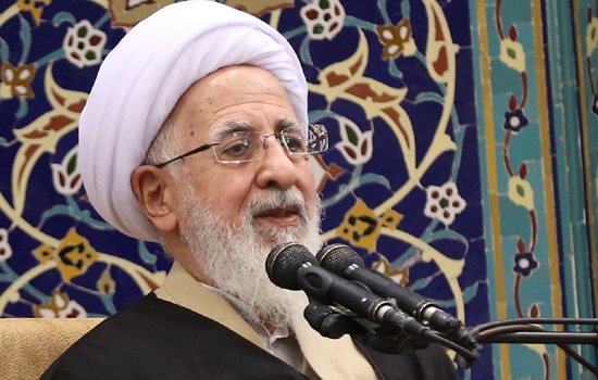 آیت الله جوادی آملی؛ در خانه اتاق نماز دارید؟