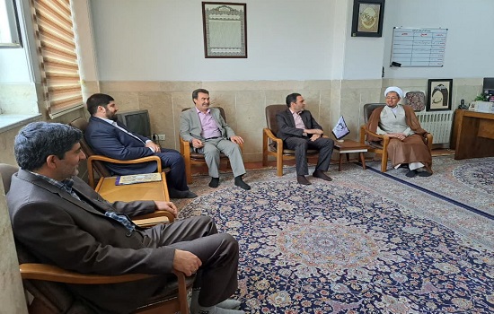 تقدیر استاندار قم از مدیر ستاد اقامه نماز