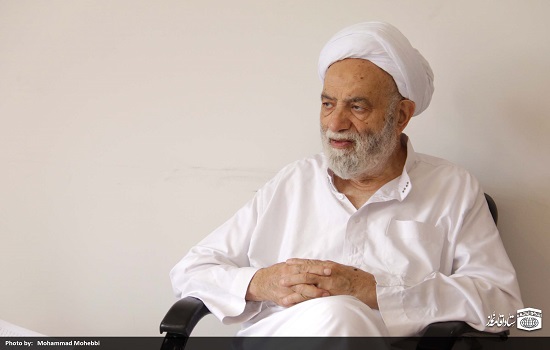 حجت الاسلام قرائتی با قائم مقام و معاونین ستاد اقامه نماز دیدار و گفتگو کرد