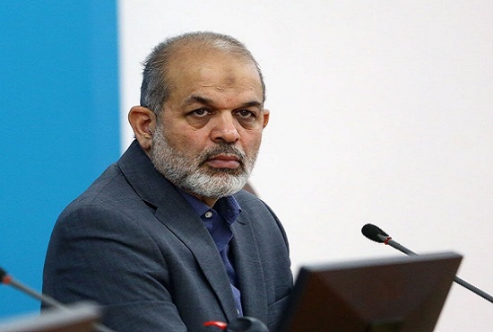 وزیر کشور بخشنامه اقامه نماز جماعت در ادارات و عدم تداخل جلسات با وقت شرعی نماز را ابلاغ کرد
