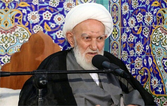 آیت الله ناصری (ره)؛ نماز خوانِ مشرک!