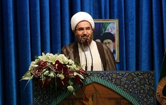 کارکرد مساجد نباید در حد برگزاری نماز باشد