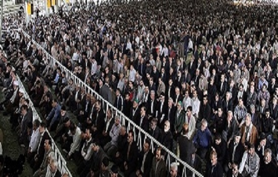 استاد پناهیان؛ نرده‌های نماز جمعه را بیشتر کنید!