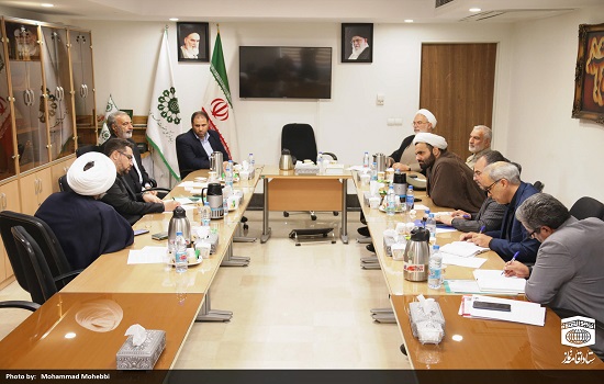 نشست هم اندیشی رونق بخشی نماز در مدارس برگزار شد