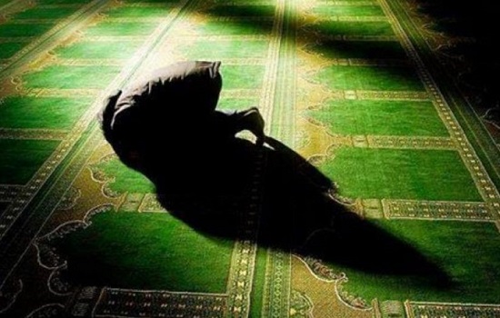 نماز اول ماه قمری