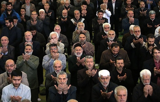 آثار نماز در جامعه