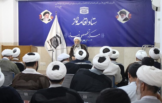آیین تجلیل از حجت الاسلام و المسلمین کلباسی در مرکز تخصصی نماز