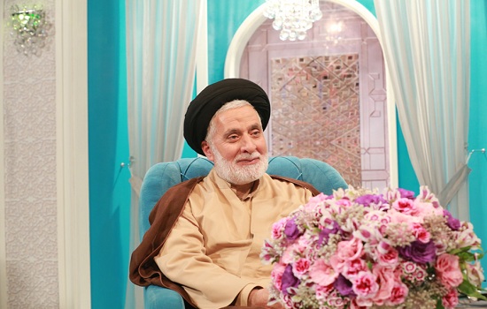  لزوم تبیین فلسفه و ثمرات نماز برای نسل جدید