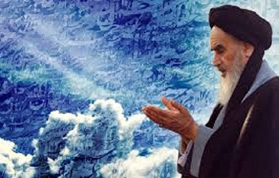 نماز پشت به قبله امام خمینی (ره)