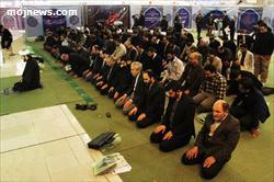برگزاري نماز جماعت در نخستين روز نمايشگاه مطبوعات