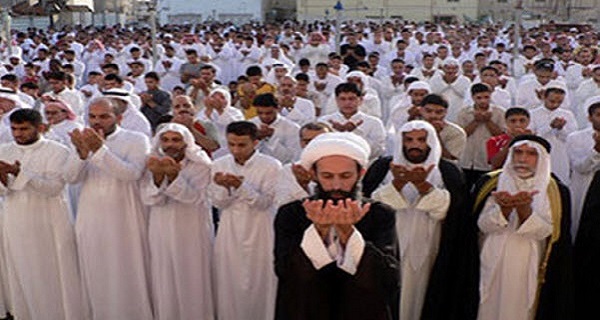 اقامه نماز جمعه در العواميه از برنامه‌هاي هر هفته آيت‌الله نمر النمر بود