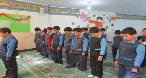 اقامه نماز در دوران کودکی و نوجوانی2