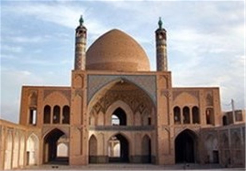 نقش نماز و مسجد در پیشگیری از انحرافات اجتماعی
