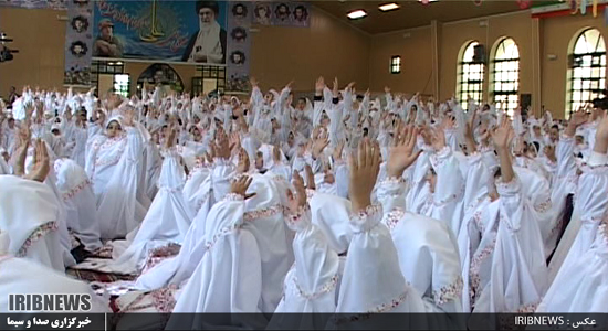 جشن تکلیف ۸۰۰ دانش آموز دختر در اردبیل برگزار شد
