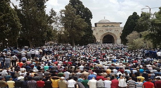 اقامه نماز جمعه ۲۰ هزار فلسطینی در مسجدالاقصی