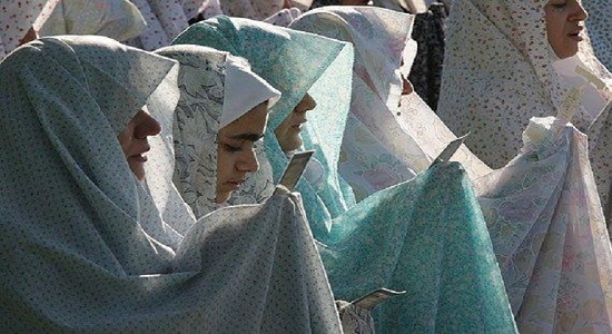 فلسفه حجاب در نماز