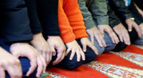 ممنوعیت نماز در مدارس الجزایر