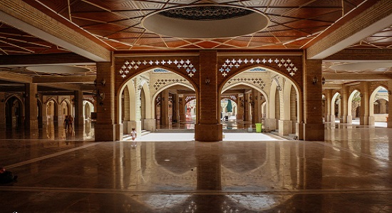 درهای باز مسجد کیلبیرنی به روی نمازگزاران