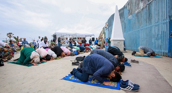 اتحاد مسجد و کلیسای مرزی سن دیگو علیه سیاست های ضدمهاجرت آمریکایی