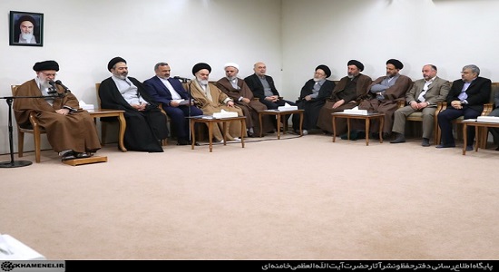 حضور زائران ایرانی در نمازهای جماعت مسجدالحرام و مسجدالنبی