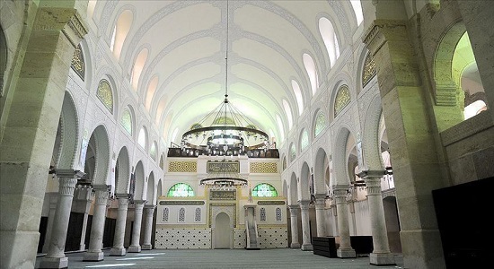 دستور اقامه نماز عشاء و تراویح در مسجد«عمروبن عاص» قاهره صادر شد