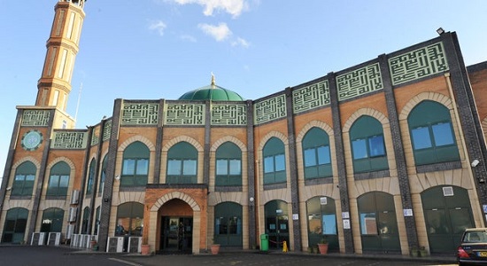 بازگشایی مساجد بدون نماز جماعت/مسلمانان بریتانیا اعتراض کردند