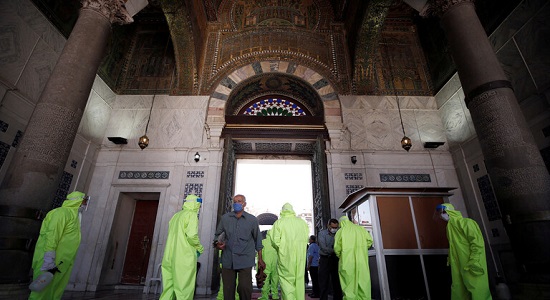 مساجد دمشق و ریف دمشق برای اقامه نماز جماعت امروز بازگشایی می شوند.