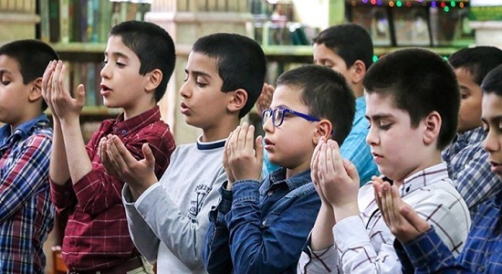 علل بی توجهی برخی نوجوانان به نماز و راه درمان آن چیست؟